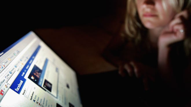 facebook girl screen.JPG